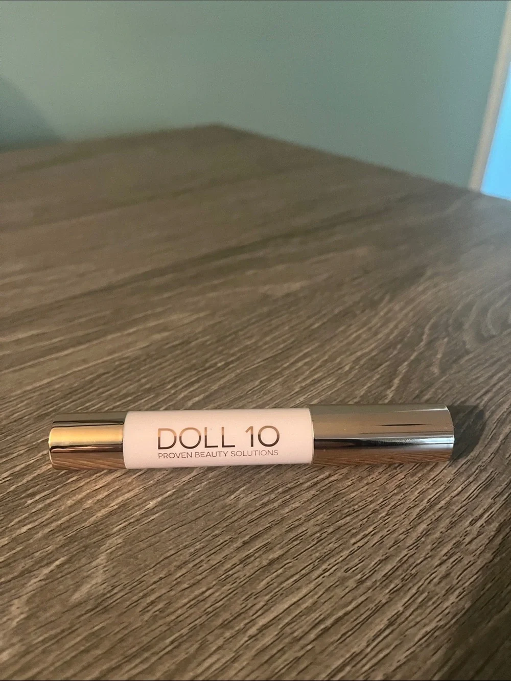 Doll 10 Lip Crayon Room Service